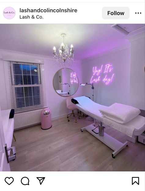 White Lash Room, Hair Room Ideas At Home, Studio Lashes, Studio Lash, Lash Room Ideas, Eyelash Studio, Beauty Uniforms, Lash Design, Esthetics Room