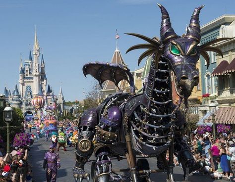 Disney World Parade, Magic Kingdom Parade, Maleficent Dragon, Festival Of Fantasy Parade, Disney Parade, Parade Float, Disney Magic Kingdom, Disney Music, Disney Planning