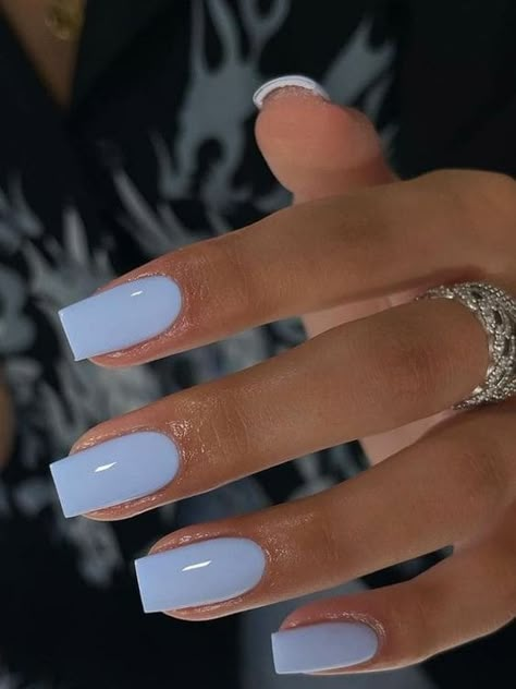 Looking for a subtle way to show your personality? Try pastel blue nails! These fun and fashionable nails are perfect for any occasion. Unghie Sfumate, Blue Acrylic Nails, Work Nails, Simple Acrylic Nails, Casual Nails, Short Square Acrylic Nails, Her Nails, Almond Shape, Blue Nail