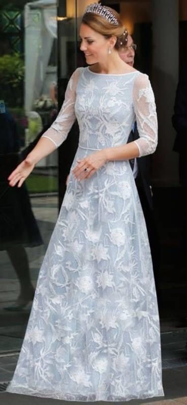 Kate Middleton Gowns, Kate Middleton Tiara, Vestidos Kate Middleton, Kate Middleton Wedding Dress, Kate Middleton Style Outfits, Duchesse Kate, Düşes Kate, Herzogin Von Cambridge, Middleton Wedding