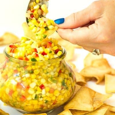 Copycat Trader Joes Corn and Chile Salsa Trader Joes Corn Salsa, Chile Salsa, Corn Salsa Recipe, Corn Relish, Salsa Recipes, Trader Joes Recipes, Mexican Foods, Corn Salsa, Corn Recipes