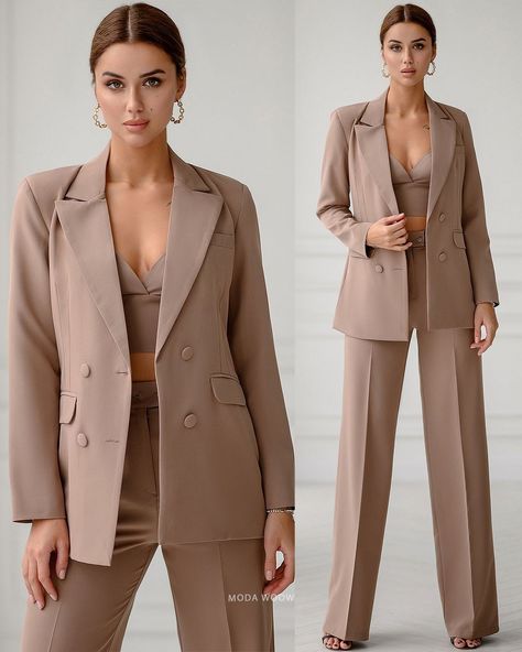 Brown Pantsuits For Women, Female Smart Casual Outfit, Graduation Suits For Women, Convocation Outfit, Womens Pant Suit, Graduation Outfits For Women, Graduation Suit, Office Wear Outfit, Womens Pant