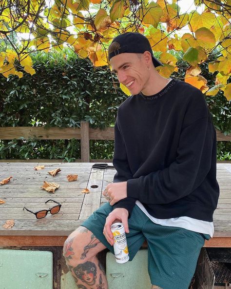 @thomasdavenport: "Over the moon that my go-to drink #SmirnoffSeltzer is now available in my favourite…" Thomas Davenport, Band Au, Mens Outfit Inspiration, Over The Moon, Boyfriend Material, My Favourite, The Moon, Outfit Inspirations, Mango