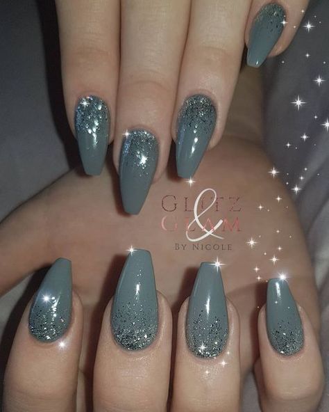 Glitz And Glam Nails Sparkle, Grey Glitter Nails Acrylic, Grey Glitter Nails, White Sparkle Nails, Glitter Nails Acrylic, Nails Sparkle, Acrylic Set, Sparkle Nails, Glam Nails