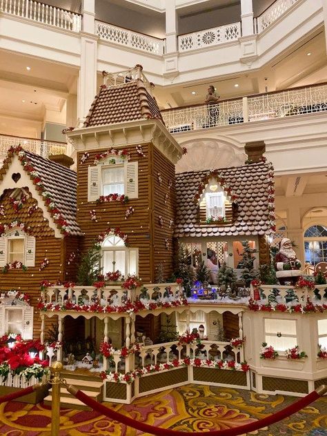 May 1, 2020 - The other day we made a stop on our way to Magic Kingdom to see the finished Gingerbread House at Disney's Grand Floridian Resort and Spa. Each year this house is a huge production and seeing (and smelling!) it in person is truly something else. Grand Floridian Gingerbread House The Gingerbread House is located in… Disney Gingerbread House, Vegan Disney World, Winter Spa, Disney Foods, Grand Floridian Disney, Disney World Christmas, Disney World Pictures, Gingerbread Village, Christmas Pics