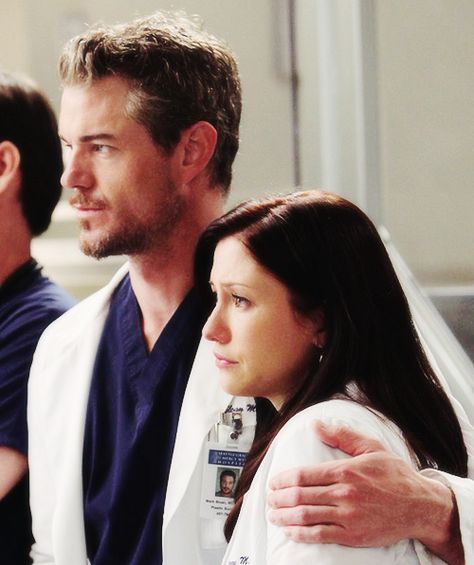 Day 7 least favorite couple? Lexie and mark.. Mark is like 45 and lexie is like 20. He could be her father.. Lexie And Mark, Best Tv Couples, Grays Anatomy Tv, Mark Sloan, Eric Dane, Lexie Grey, Chyler Leigh, Greys Anatomy Cast, Derek Shepherd