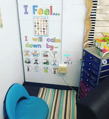 School Calming Corner, Classroom Sink Area, Asd Classroom, Work Tables, Calming Corner, Kindergarten Classroom Decor, School Elementary, Sped Classroom, Prek Classroom