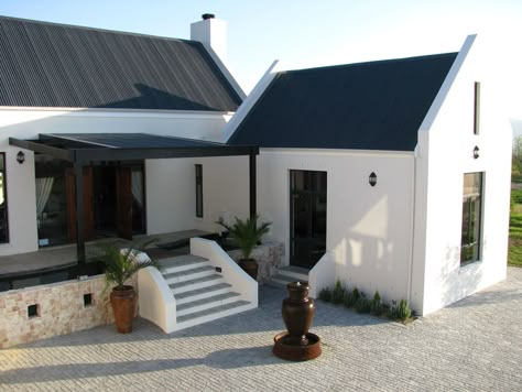 Louis Phillips Architects - Diemersfontein Estate, Wellington, South Africa Modern Cape Dutch Style Homes, Industrial Retail, Cape Dutch, Farmhouse Architecture, Architectural Studio, Dutch House, Dream Beach Houses, Vernacular Architecture, Dream Cottage