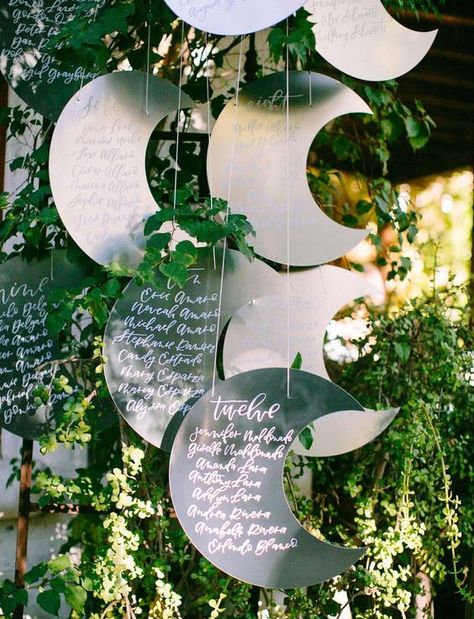 26 metal crescent moon seating chart in the greenery is a cute idea to rock - Weddingomania Celestial Wedding Theme, Starry Night Wedding, Wedding Theme Inspiration, Moon Wedding, Celestial Wedding, Wedding Table Plan, Salou, Desert Wedding, Seating Chart Wedding