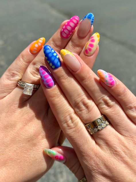 @beautybyles Colorful Nail Inspiration, Nail Designs Almond Summer, Summer Blooming Gel Nails, Funky Colorful Nails, Colourful Swirl Nails, Blooming Gel Nail Ideas, Colourful Aura Nails, Colorful Blooming Gel Nails, Cute Funky Nails Summer