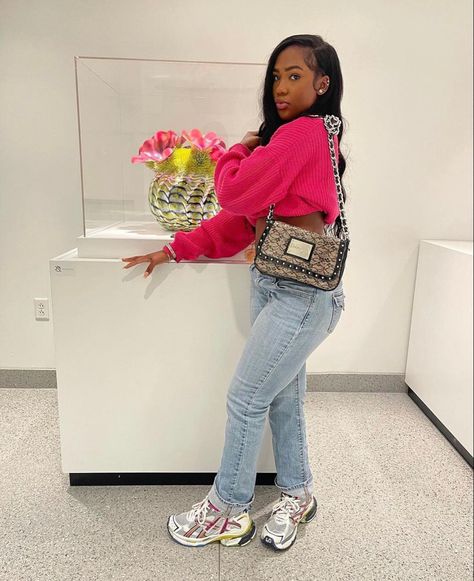 Women Balenciaga Sneakers Outfit, Balenciaga Runners Outfit Black Women, Cute Outfits Black Women Winter, Balenciaga Outfit Black Women, Black Balenciaga Sneakers Outfit, Balenciaga Boots Outfits, Balenciaga Outfit Women, Balenciaga Runners Outfit, Balenciaga Sneakers Outfit