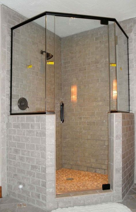 Bathroom Corner Shower Ideas, Shower Remodel Corner, Corner Shower With Seat, Small Corner Shower Ideas, Corner Shower Tile Designs, Neo Angle Shower Ideas Master Bathrooms, Neo Angle Shower Tile Ideas, Neo Angle Shower Bathroom Remodel, Neo Angle Corner Shower Ideas