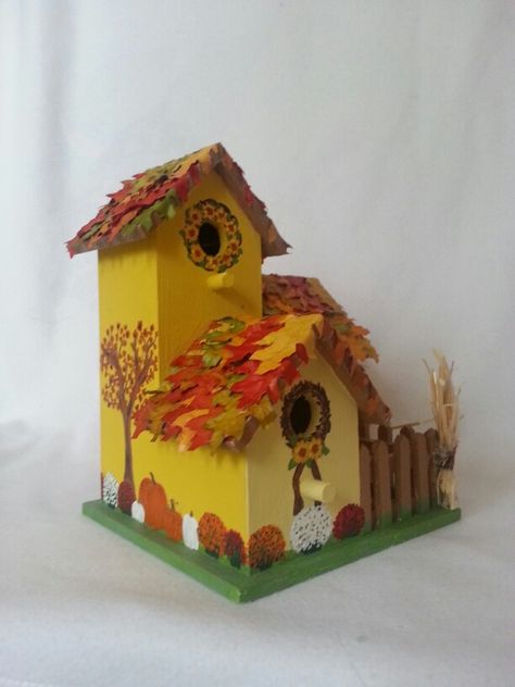 Fall Birdhouses Diy, Fall Birdhouse Ideas, Fall Birdhouses, Birdhouse Clipart, Halloween Birdhouse, Vintage Birdhouse, Christmas Clipart Free, Painted Birdhouses, Autumn Board