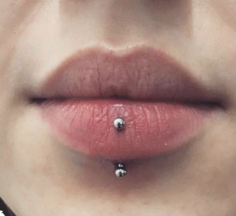 Mouth Piercings, Pretty Ear Piercings, Face Piercings, Piercings For Girls, Cool Piercings, Labret Piercing, Cute Piercings, Facial Piercings, Body Jewelry Piercing