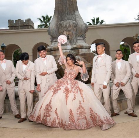 Quince Chambelanes Outfits Rose Gold, 15 Dresses Quinceanera Pink And Gold, Pink Rose Gold Quince Dress, Champagne And Blush Quinceanera Theme, Pink Quince Suits, Rose Gold Quinceanera Chambelanes, Quiencera Dresses Rose Gold, Quince Second Outfit, Blush 15 Quinceanera Dresses