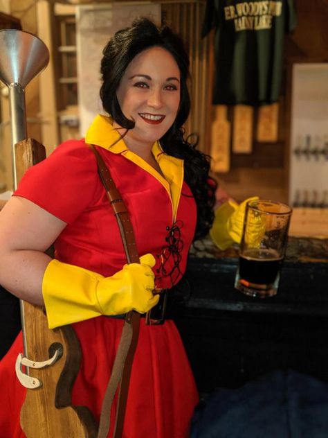 Female gaston. Halloween 2019. #genderbend #disney #disneyhalloween Female Gaston, Genderbend Disney, Cosplay Inspo, Cosplay Characters, Halloween 2019, Disney Halloween, Long Live, Costume Dress, Halloween Costumes