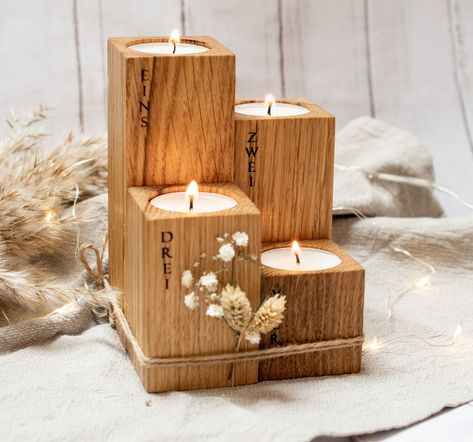 Moderner Adventskranz aus Holz 4er Set Kerzenhalter aus - Etsy.de Modern Advent Wreath, Wreath Candle Holder, Advent Wreath Candles, Rustic Wood Candle Holders, Advent Candle Holder, House Candle Holder, Diy Wooden Projects, Advent Candles, Advent Wreath