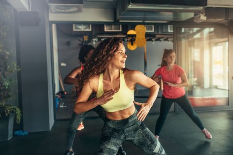 6 Workout Classes That Turn Up the Volume Quick Cardio Workout, 2000 Calories A Day, Tone Arms Workout, Workout Classes, High Intensity Cardio, Turn Up The Volume, Killer Workouts, Dance Cardio, Vinyasa Flow