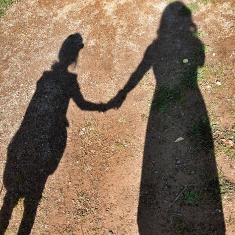 Hold hands often.  Because a mother and daughters bond is so special! Mine will always be my baby, even when her shadow becomes taller then mine:) Queen Of Dragons, Mother Daughter Bonding, Mother Daughter Relationships, Hold Hands, Mommy Daughter, Teenage Daughters, Happy Mom, Mom Daughter, Mother And Child