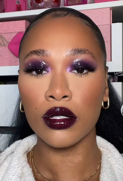 Lilac Lipstick Makeup Look, Dark Skinned Makeup Looks, Purple Witchy Makeup, Purple Eyeshadow Red Lips, Berry Eyeshadow Looks, Vibrant Eyeshadow Looks, Purple And Red Makeup, Plum Makeup Look, Dark Purple Makeup