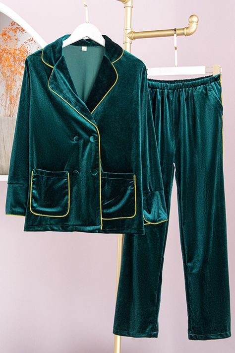 Velvet Night Suit For Women, Winter Night Suits For Women, Velvet Night Suit, Velvet Nightwear, Night Suits For Women, Fancy Robes, Velvet Pajamas, Night Suit For Women, Pijamas Women