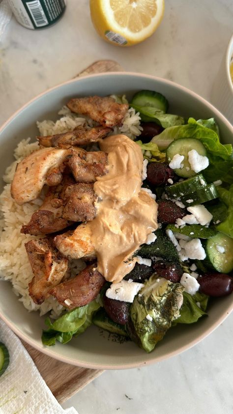 I’ve been making these Greek Chicken Bowls on repeat lately. It’s the perfect summer meal so let me know if you want specific recipes for the dressing or tzatziki (I didn’t make it when I filmed this because I didn’t have time). I made my Bone Broth Rice to go with it – recipe here. […] Bone Broth Rice, Broth Rice, Food And Drink Dinner, Greek Chicken Bowls, Arielle Lorre, Postpartum Recipes, Chicken Bowls, Chicken Recipies, Summer Meal