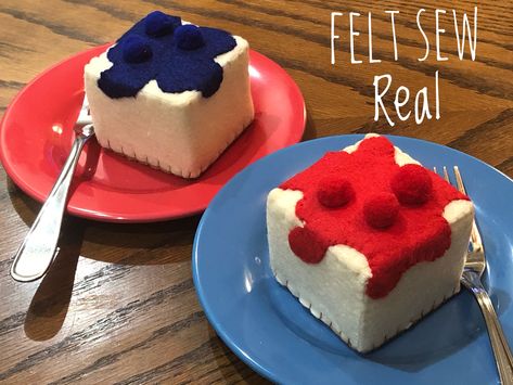 Felt Cheesecake, Felt Desserts, Kids Play Food, Felt Food Diy, Felt Food Patterns, Felt Cupcakes, Cheesecake Squares, Felt Cake, Blueberry Topping