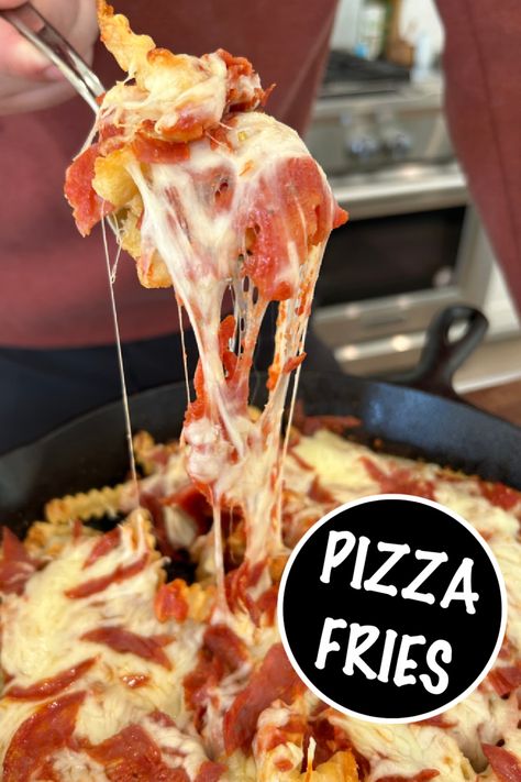 Pepperoni Fries, Loaded Pizza Fries, Pepperoni Cheese Fries, Smothered Fries, Pepperoni Pizza Fries, Pizza Fries Recipe, Pepperoni Pizza Biscuit Skillet, Superbowl Food, Hot Potato