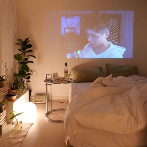 Bedroom With Projector Idea, Mini Projector In Bedroom, Mini Projector In Bedroom Ideas, Bedroom With Projector, Projector In Bedroom Aesthetic, Projector In Bedroom, Apartment Styling, Room Layouts, Mini Projector