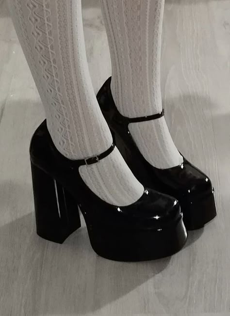 Dolly Shoes Aesthetic, Coquette Heels, Mary Jane Shoes Outfit, Pretty Heels, Cute Shoes Heels, Fashion Shoes Heels, Fancy Shoes, Cute Heels, Girly Shoes