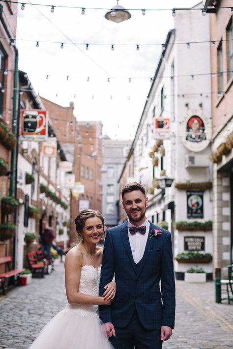 Klara & Colin - Belfast City, Botanic Gardens and Cathedral Quarter Wedding Photography - Connor McCullough Photography Belfast City Hall Wedding, City Wedding Photography, Belfast City, Photos Poses, Ireland Wedding, Castle Garden, City Hall Wedding, Wedding Photos Poses, Botanic Gardens