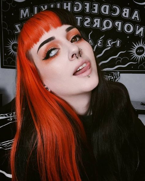 Orange And Black Split Dye, Hair Split Dye, Black And Orange Hair, Colorful Dyed Hair, Split Dye, Split Dyed Hair, Alt Girls, Long Straight Hair, Colorful Hair