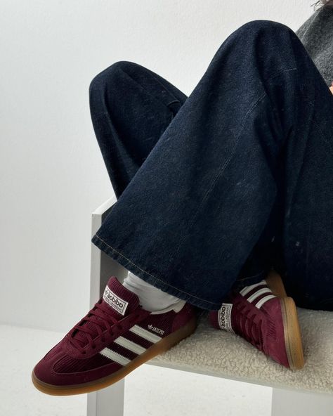 NELLY.COM | There is no fall without burgundy!🤎🍒 Adidas Handball Spezial W in Burgundy is now LIVE on the website! 😎 Go and get them before they are… | Instagram Burgundy Spezial Shoes, Burgundy Spezial Outfit, Adidas Spezial Burgundy, Handball Spezial Shoes, Spezial Adidas Shoes, Adidas Handball Spezial Outfit, Burgundy Sneakers Outfit, Spezials Adidas, Satellite Stompers