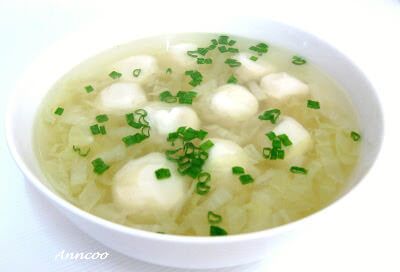 Method: Soup With Chicken Stock, Chicken Stock Recipes, Fish Ball Soup, Boil Chicken, Chicken Powder, Fish Balls, Singapore Trip, Asian Soups, Soup With Chicken