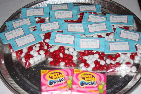 nursing school graduation party favors | Happy Pills party favors!! Nursing Graduation Party Favors, Nurse Graduation Party Favors, Nursing Party Favors, Nurse Party Theme, Graduation Party Ideas Nursing, Medical School Graduation Party Ideas, Medical School Graduation Party, White Candies, School Party Favors