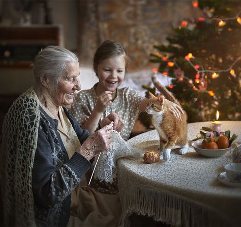 Grandmother Photography, Gingerbread Cottage, Best Photo Poses, Grandma And Grandpa, Portrait Poses, Video Photography, Infj, Family Love, Months In A Year