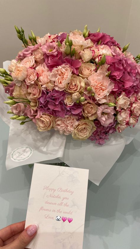 Huge Flower Bouquet, Huge Bouquet, Pink Flower Bouquet, House Smell Good, Soft Life, Love Note, Cute Birthday Cakes, House Smell, Healthy Lifestyle Inspiration