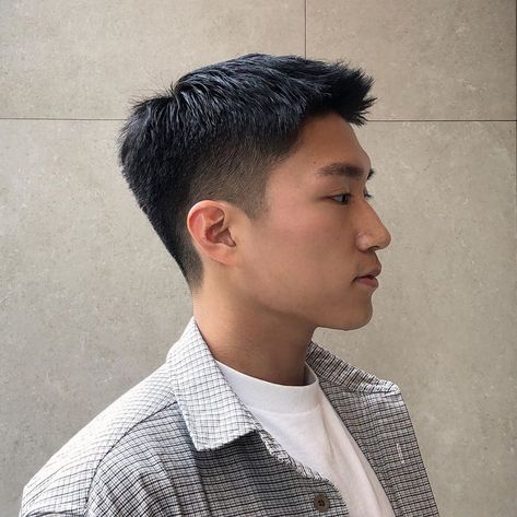 Boho Beauties: Bohemian Inspired Hair for Girls Asian Fade Haircut, Asian Men Short Hairstyle, Very Short Hair Men, Short Hair For Boys, Asian Man Haircut, Mens Haircuts Short Hair, Asian Haircut, Korean Short Hair, Asian Men Hairstyle