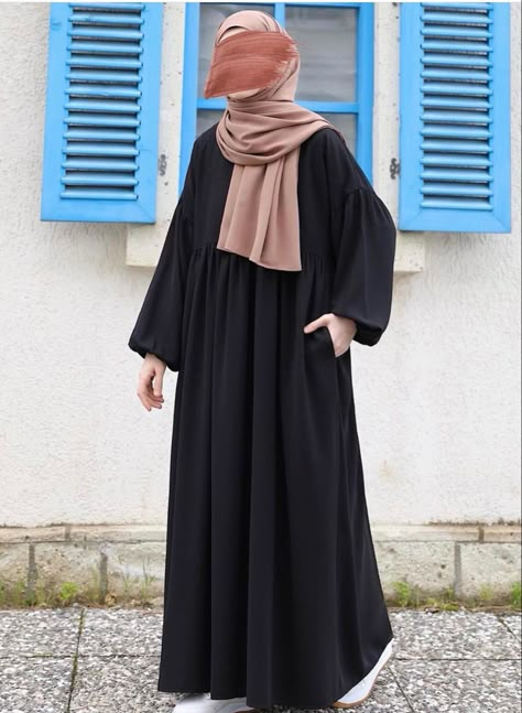 Naqab Design Muslim, Abaya Fashion Black, Halal Outfit, Borka Design, Burkha Designs, Stylish Abaya, Abaya And Hijab, Modesty Dress, Islamic Modest Fashion