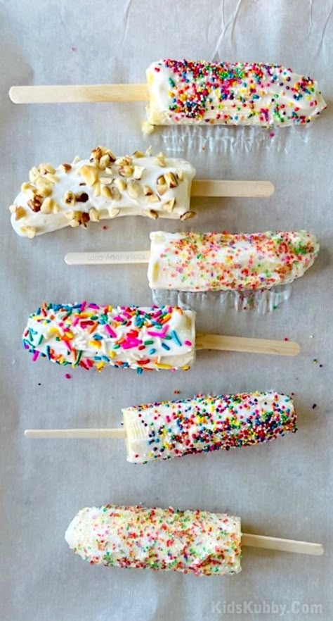 Banana Yogurt Pops, Frozen Banana Yogurt Pops, Frozen Banana Yogurt Bites, Toddler Food Activities, Toddler Cooking Activities, Fruit Ideas For Kids, Baking Ideas For Kids, Snack Food Ideas, Birthday Party Meals