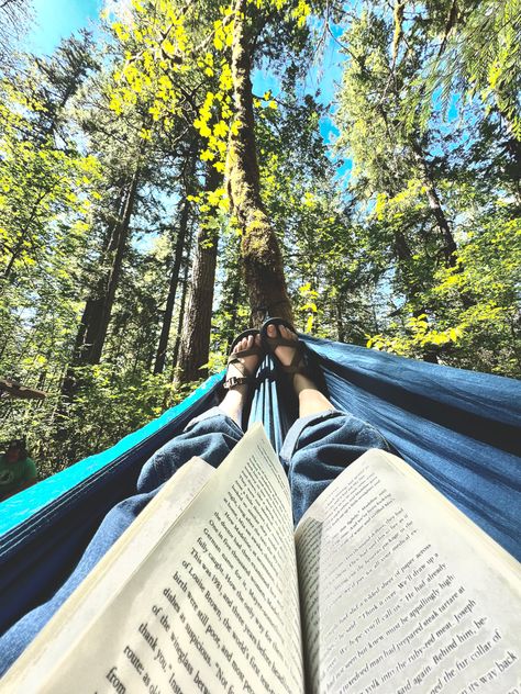 #reading #hammock #woods Reading In Hammock, Reading Hammock, Hammock Reading, Rachel Core, Fun Apartment, Solo Summer, Reading Outside, Cozy Hammock, Dream Boards