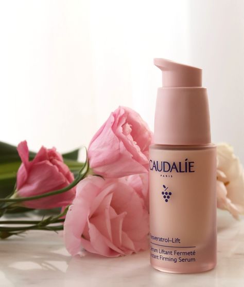 Caudalie Resveratrol Lift Instant Firming Serum, Review Caudalie Resveratrol Lift, Caudalie Aesthetic, Caudalie Resveratrol, Hormonal Breakouts, Routine Aesthetic, Genie In A Bottle, French Skincare, Spring Inspo, Firming Serum