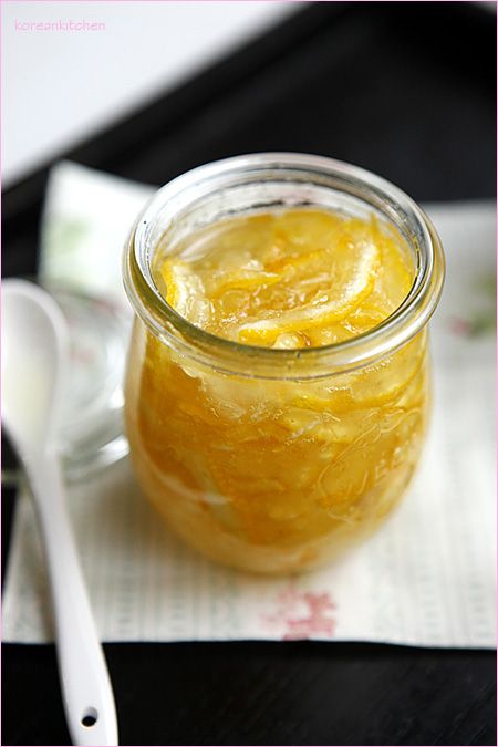 Home made yujacha (home made yuzu tea) Yuzu Tea, Tea Photo, Korea Food, Tea Time Food, Korean Things, Honey Tea, Homeopathic Remedies, Japan Food, Cooking Ideas