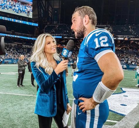 Sideline Reporter Aesthetic, Sideline Reporter Outfits, Sports Reporter Aesthetic, Sport Management Career, 2023 Mindset, Sports Journalism, Journalism Major, Career Goal, Broadcast Journalism