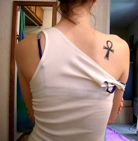 Back, 'key of life' tattoo Key Of Life Tattoo, Ankh Tattoo, Nice Tattoos, Key Of Life, Key Tattoo, Infinity Tattoos, Body Modifications, Tattoo Idea, Tattoo Styles