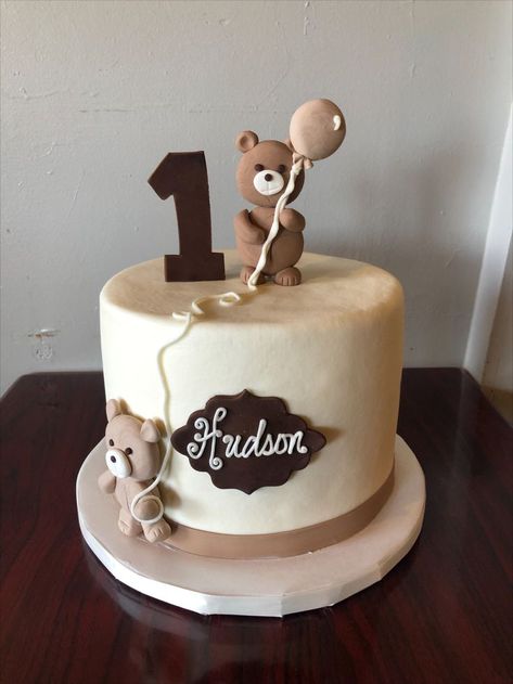 My Beary First Birthday Cake, Bear Cake First Birthday, Cake Bear Baby Boy, Simple Bear Cake, Beary First Birthday Cake, Teddy Bear Cake Smash, Cake 1 Year Boy, Brown Baby Shower Ideas, One Birthday Cake