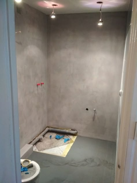 Showers That Are Not Tile, Cement Tile Bathroom Shower Wall, Small Bathroom Ideas Microcement, Cement Wall Bathroom Ideas, Concrete Shower Diy, Plaster And Tile Bathroom, Microcement Bathroom Floors, Polished Concrete Shower Floor, Cement Walls Bathroom