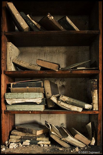 ...abandoned books, St. Joseph's Seminary, United Kingdom... Abandoned Library, Lots Of Books, Abandoned House, World Of Books, St Joseph, Old Books, Library Books, I Love Books, Love Reading