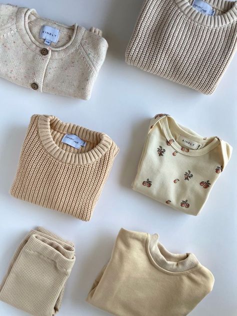 Flatlay Clothes, Baby Clothes Brands, Instagram Feed Inspiration, Clothing Photography, Picture Outfits, Children's Boutique, Kids Store, Baby Store, Baby Boutique