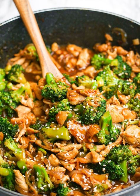 Chicken And Broccoli Stir Fry, Chicken Broccoli Stir Fry, Homemade Stir Fry Sauce, Broccoli Stir Fry, Chicken And Broccoli, Chicken Meals, Chinese Chicken, Stir Fry Sauce, Chicken Stir Fry